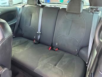 DS 3 1.2 PureTech Elegance Hatchback 3dr Petrol EAT6 Euro 6 (s/s) (11