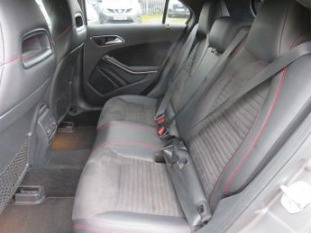 Mercedes 200 A200D AMG LINE PREMIUM AUTOMATIC