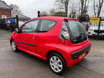 Peugeot 107 1.0 12V Urban Hatchback 3dr Petrol 2 Tronic Euro 5 (68 ps)