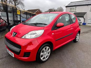 Peugeot 107 1.0 12V Urban Hatchback 3dr Petrol 2 Tronic Euro 5 (68 ps)