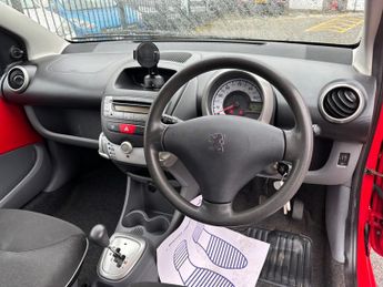Peugeot 107 1.0 12V Urban Hatchback 3dr Petrol 2 Tronic Euro 5 (68 ps)