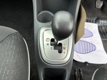 Peugeot 107 1.0 12V Urban Hatchback 3dr Petrol 2 Tronic Euro 5 (68 ps)