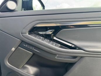 Land Rover Range Rover Evoque AUTOBIOGRAPHY P300e VAT Q
