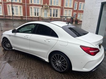 Mercedes CLA220d CLA 220 D 4MATIC WHITEART