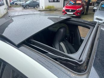 Mercedes CLA220d CLA 220 D 4MATIC WHITEART