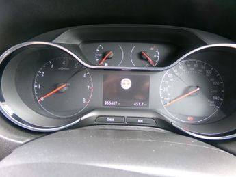 Vauxhall Grandland X 1.5 Turbo D SRi Nav SUV 5dr Diesel Auto Euro 6 (s/s) (130 ps)