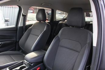 Ford Kuga 1.5T EcoBoost Titanium SUV 5dr Petrol Auto AWD Euro 6 (s/s) (182