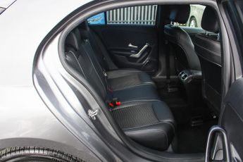 Mercedes A180d 1.5 Sport Hatchback 5dr Diesel 7G-DCT Euro 6 (s/s) (116 ps)