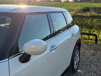 MINI Clubman 1.5 Cooper Classic Estate 6dr Petrol Manual Euro 6 (s/s) (136 ps