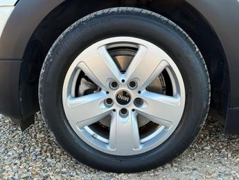 MINI Clubman 1.5 Cooper Classic Estate 6dr Petrol Manual Euro 6 (s/s) (136 ps