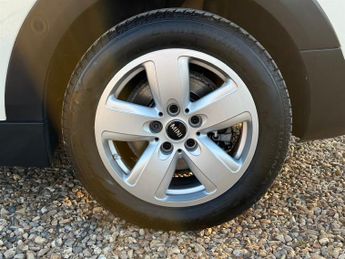 MINI Clubman 1.5 Cooper Classic Estate 6dr Petrol Manual Euro 6 (s/s) (136 ps