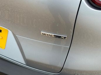 Mazda CX-30 2.0 SKYACTIV-X MHEV SE-L Lux SUV 5dr Petrol Manual Euro 6 (s/s) 