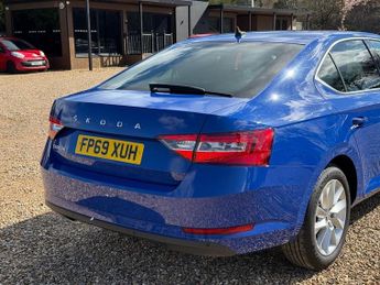 Skoda Superb 1.5 TSI ACT SE Technology Hatchback 5dr Petrol DSG Euro 6 (s/s) 