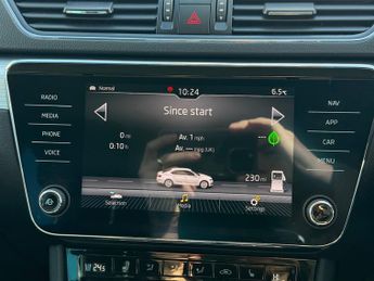 Skoda Superb 1.5 TSI ACT SE Technology Hatchback 5dr Petrol DSG Euro 6 (s/s) 