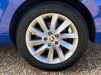 Skoda Superb 1.5 TSI ACT SE Technology Hatchback 5dr Petrol DSG Euro 6 (s/s) 