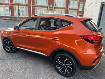 MG MG ZS EXCLUSIVE T-GDI