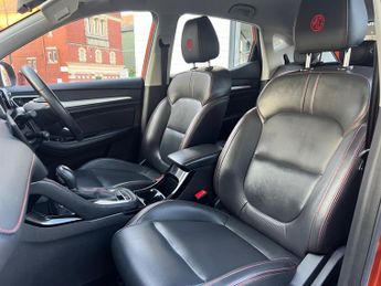 MG MG ZS EXCLUSIVE T-GDI