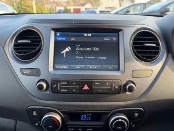 Hyundai i10 1.2 Premium SE Hatchback 5dr Petrol Auto Euro 6 (87 ps)