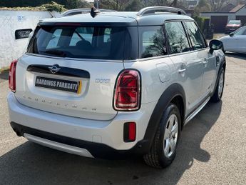 MINI Countryman 1.5 Cooper Classic SUV 5dr Petrol Auto ALL4 Euro 6 (s/s) (136 ps