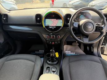 MINI Countryman 1.5 Cooper Classic SUV 5dr Petrol Auto ALL4 Euro 6 (s/s) (136 ps
