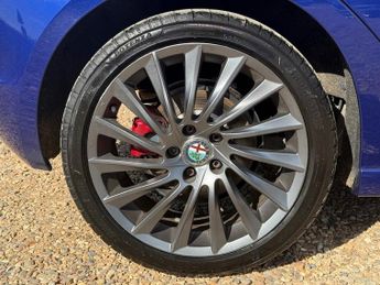 Alfa Romeo Giulietta 1.4 TB MultiAir QV Line Hatchback 5dr Petrol Manual Euro 6 (s/s)