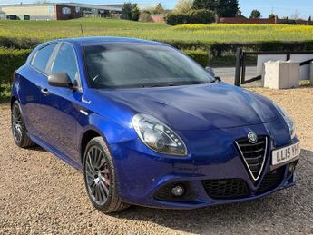 Alfa Romeo Giulietta 1.4 TB MultiAir QV Line Hatchback 5dr Petrol Manual Euro 6 (s/s)