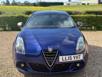 Alfa Romeo Giulietta 1.4 TB MultiAir QV Line Hatchback 5dr Petrol Manual Euro 6 (s/s)