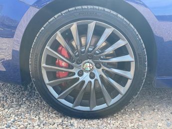 Alfa Romeo Giulietta 1.4 TB MultiAir QV Line Hatchback 5dr Petrol Manual Euro 6 (s/s)