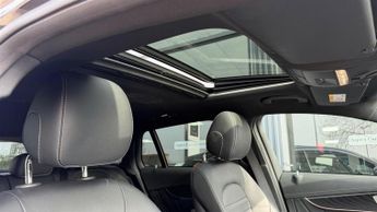 Mercedes EQC 400 80kWh AMG Line (Premium Plus) Auto 4MATIC 5dr