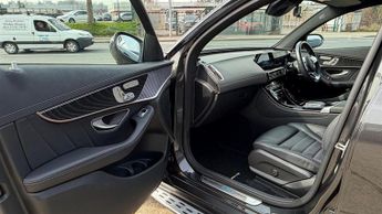 Mercedes EQC 400 80kWh AMG Line (Premium Plus) Auto 4MATIC 5dr