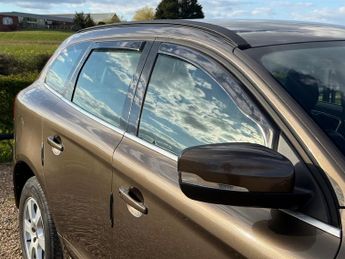 Volvo XC60 2.0 D4 SE Nav SUV 5dr Diesel Geartronic Euro 6 (s/s) (181 ps)