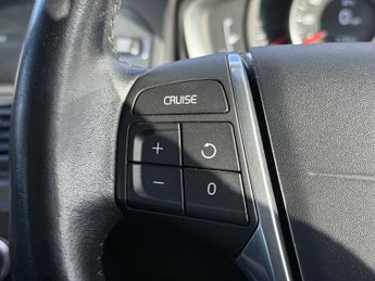 Volvo XC60 2.0 D4 SE Nav SUV 5dr Diesel Geartronic Euro 6 (s/s) (181 ps)