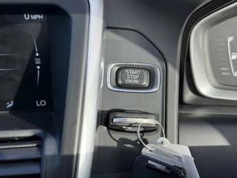Volvo XC60 2.0 D4 SE Nav SUV 5dr Diesel Geartronic Euro 6 (s/s) (181 ps)