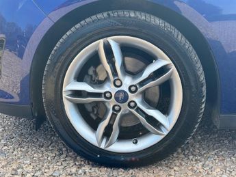 Ford Grand C-Max 1.6 TDCi Titanium X MPV 5dr Diesel Manual Euro 5 (115 ps)