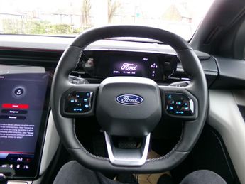 Ford Explorer Extended Range 77kWh Premium SUV 5dr Electric Auto (286 ps)