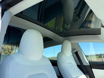 Tesla Model 3 DUAL MOTOR PERFORMANCE AWD