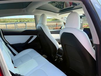 Tesla Model 3 DUAL MOTOR PERFORMANCE AWD