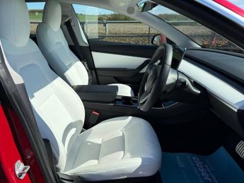 Tesla Model 3 DUAL MOTOR PERFORMANCE AWD