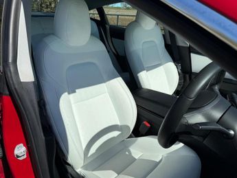 Tesla Model 3 DUAL MOTOR PERFORMANCE AWD