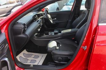 Mercedes A180d 1.5 Sport (Executive) Hatchback 5dr Diesel 7G-DCT Euro 6 (s/s) (