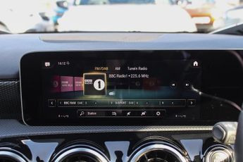 Mercedes A180d 1.5 Sport (Executive) Hatchback 5dr Diesel 7G-DCT Euro 6 (s/s) (