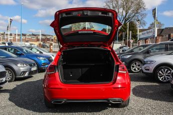 Mercedes A180d 1.5 Sport (Executive) Hatchback 5dr Diesel 7G-DCT Euro 6 (s/s) (