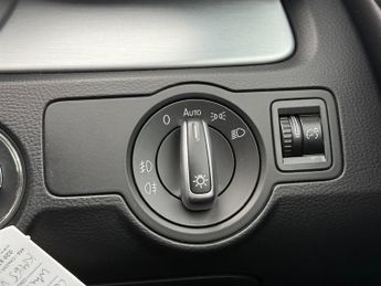 Volkswagen CC 2.0 TDI BlueMotion Tech R-Line Saloon 4dr Diesel DSG Euro 6 (s/s