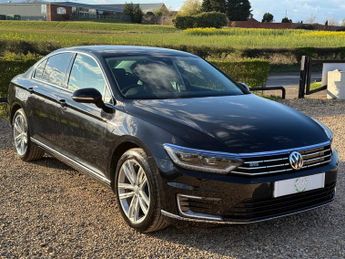 Volkswagen Passat 1.4 TSI GTE Saloon 4dr Petrol Plug-in Hybrid DSG Euro 6 (s/s) (2