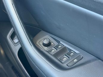 Volkswagen Passat 1.4 TSI GTE Saloon 4dr Petrol Plug-in Hybrid DSG Euro 6 (s/s) (2