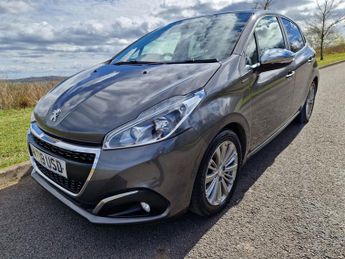 Peugeot 208 PURETECH S/S SIGNATURE
