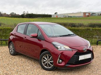 Toyota Yaris 1.5 VVT-i Icon Tech Hatchback 5dr Petrol Manual Euro 6 (111 ps)
