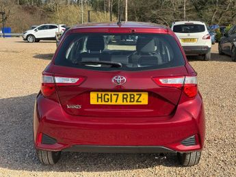 Toyota Yaris 1.5 VVT-i Icon Tech Hatchback 5dr Petrol Manual Euro 6 (111 ps)