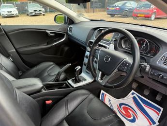 Volvo V40 2.0 D2 Inscription Hatchback 5dr Diesel Manual Euro 6 (s/s) (120