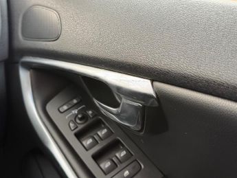 Volvo V40 2.0 D2 Inscription Hatchback 5dr Diesel Manual Euro 6 (s/s) (120